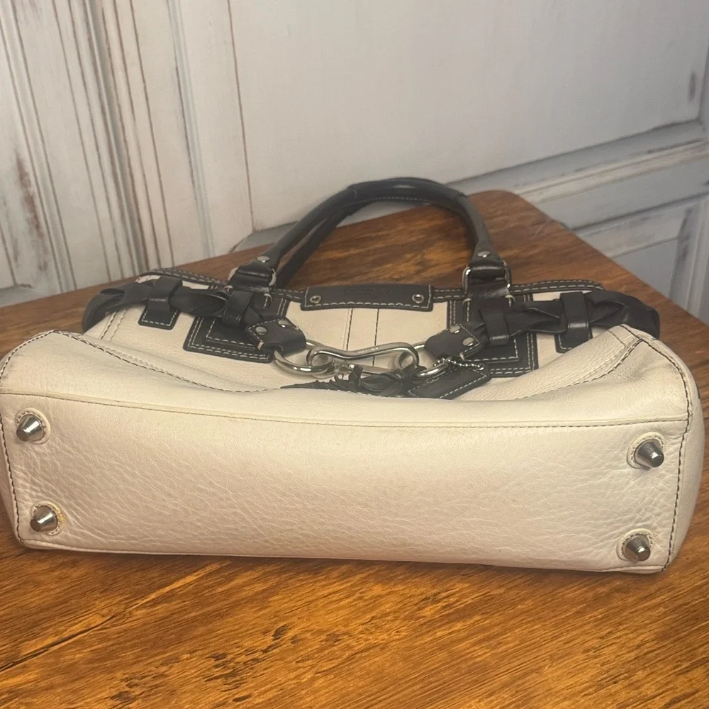Coach Hampton White And Black Leather Carryall Braid Accent Handbag - Picture 6 of 10